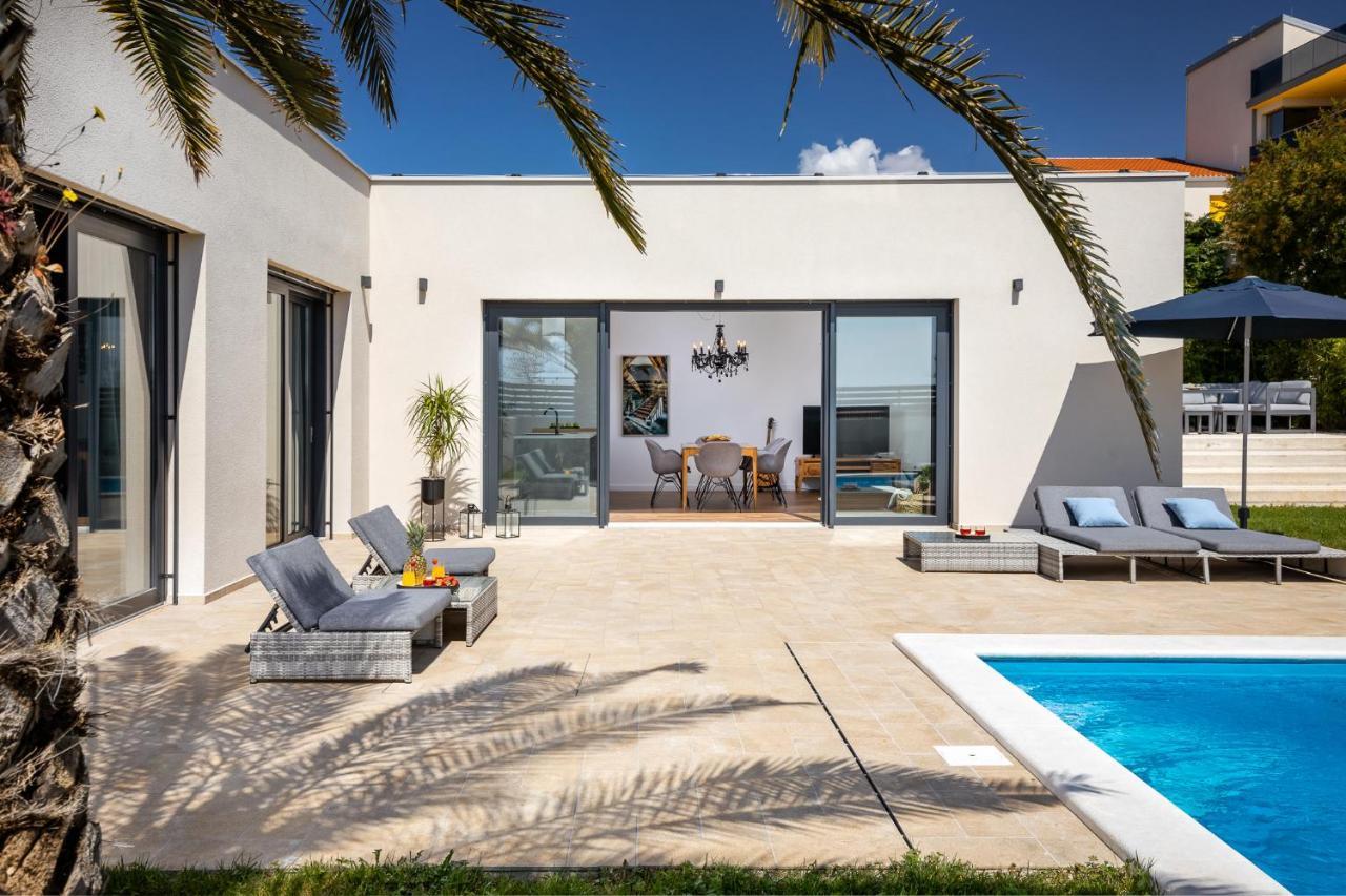 Belvedere Holidays Villas Novigrad  Екстер'єр фото