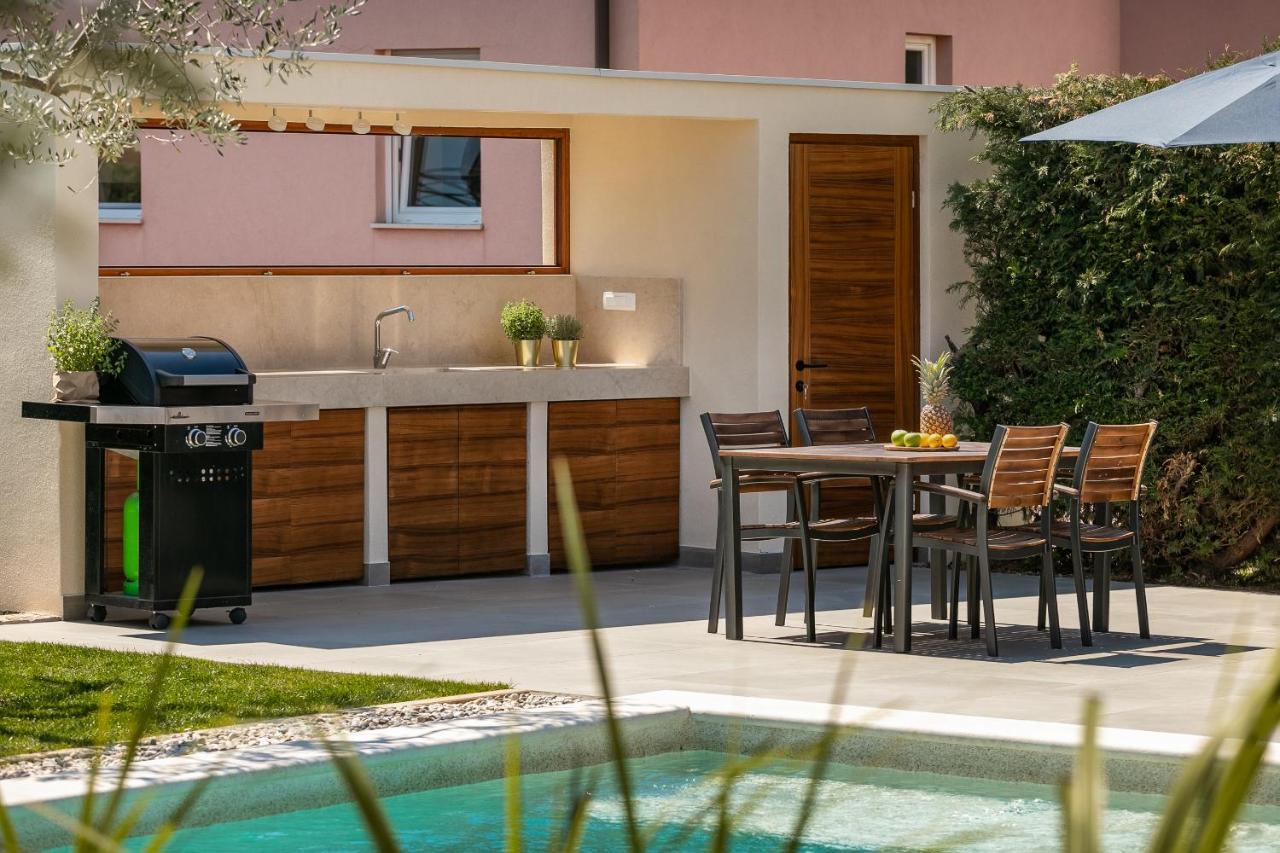 Belvedere Holidays Villas Novigrad  Екстер'єр фото