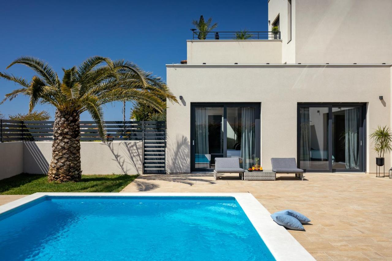 Belvedere Holidays Villas Novigrad  Екстер'єр фото